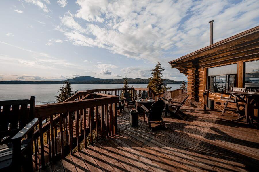 Salmon Falls Resort Balcony with Firepit