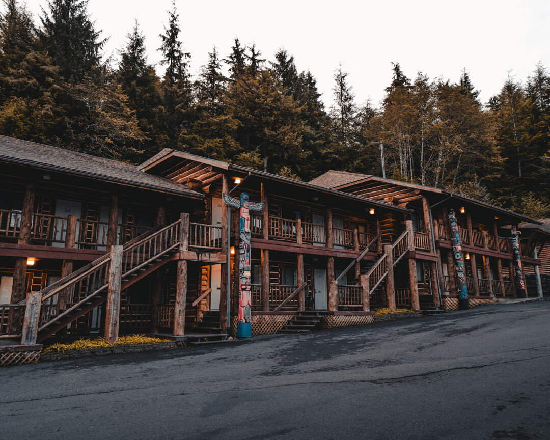 Salmon Falls Resort Lower lodge