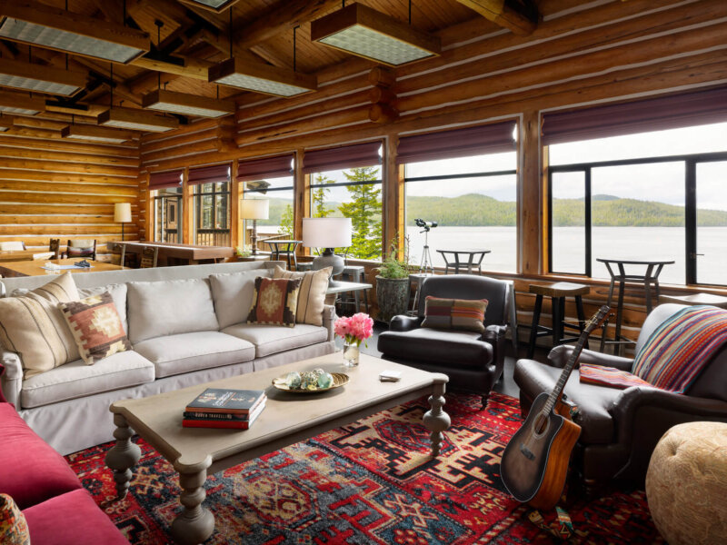 Salmon Falls Lounge